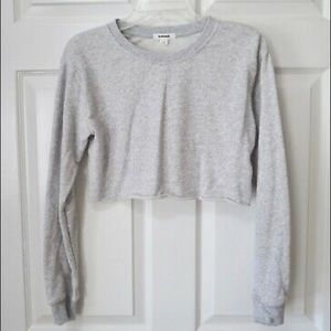 Long-sleeve Crop Pullover Sweatshirt